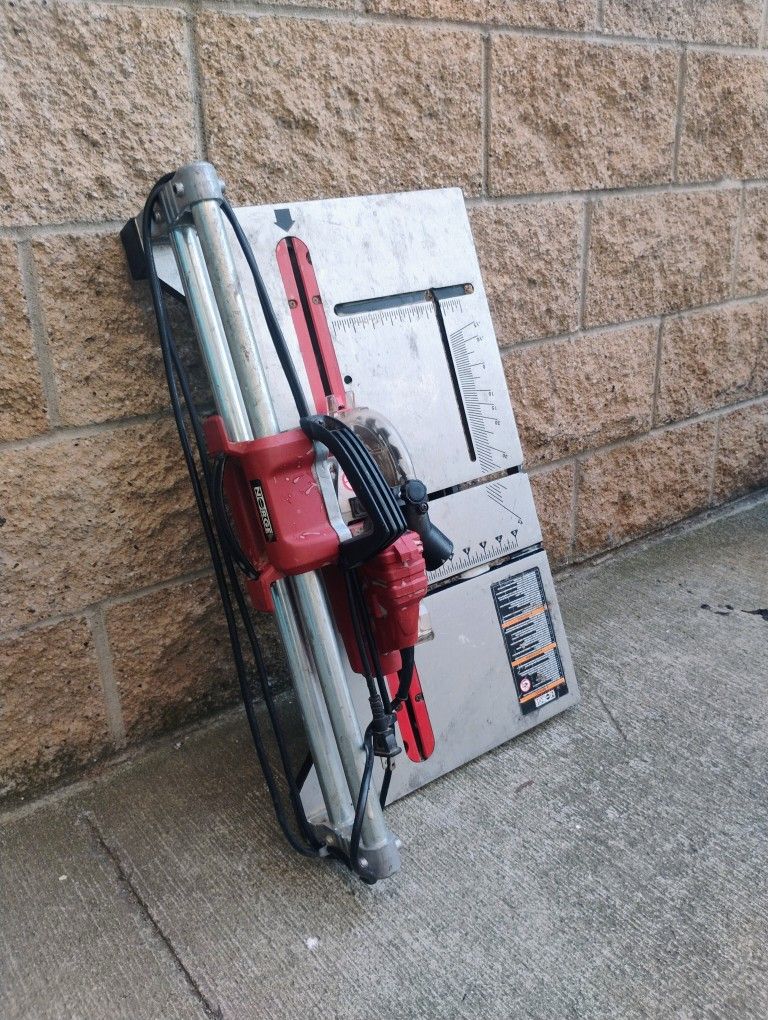 Norge tool company 5 inch table saw.