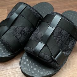 black dior slides
