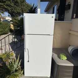 Ge Fridge Refri