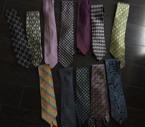 12 men's ties Giorgio Armani, jhang Barnes, XMI etc