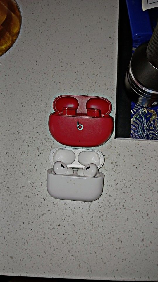Beats Earbuds+  And Apple Airpods Pro