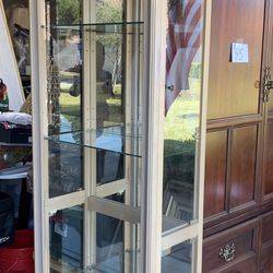 Curio Cabinet ..Pick Up Only