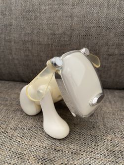 Pre-owned Hasbro 2005 I-Dog | White | First Generation, a NOT WORKING electronic robotic Speaker/toy.