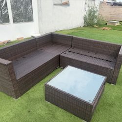 Outdoor Wicker Patio Set