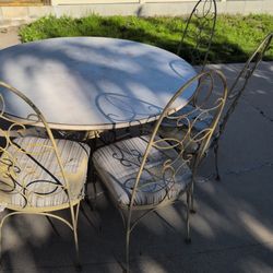 4patio Chair And Round Table
