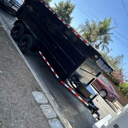 Vendo Traila Año 2025.  14 Pies De Largo X 8.5 De Ancho. X 4 De Altura. Pistón De Tijera. Incluye La Lona.  Y También La  Llanta Extra.  X $13500.    