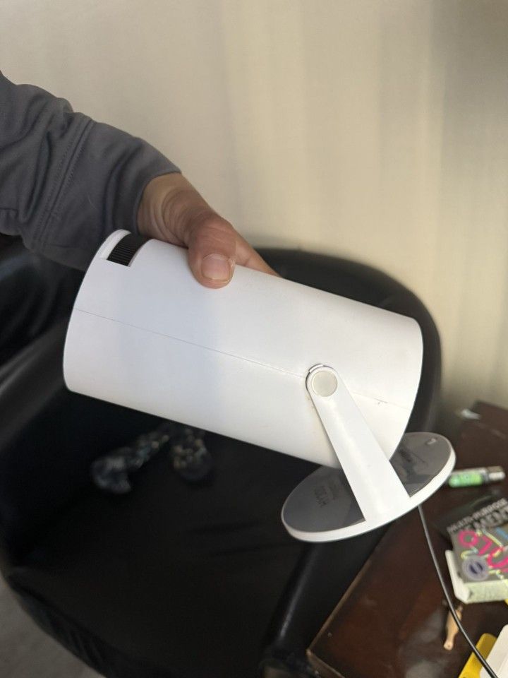 Mini Projector (Android) + Sears Lenticular 40 x 40 Projector screen