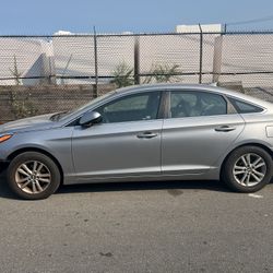 2017 Hyundai Sonata For Parts. 