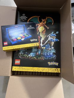 Lego Pokémon Venusaur, Charizard and Blastoise Kanto Region Badge