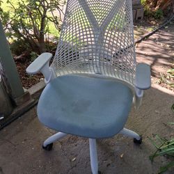 OFFICE CHAIR $40 PICK UP IN SUN VALLEY 