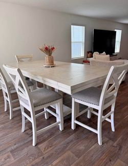 Dining Set