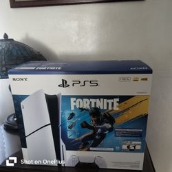 PS5 disc new in the box 400