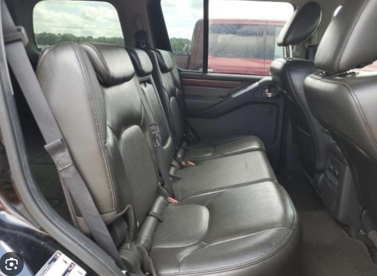 05-10 NISSAN PATHFINDER OEM BLACK LEATHER