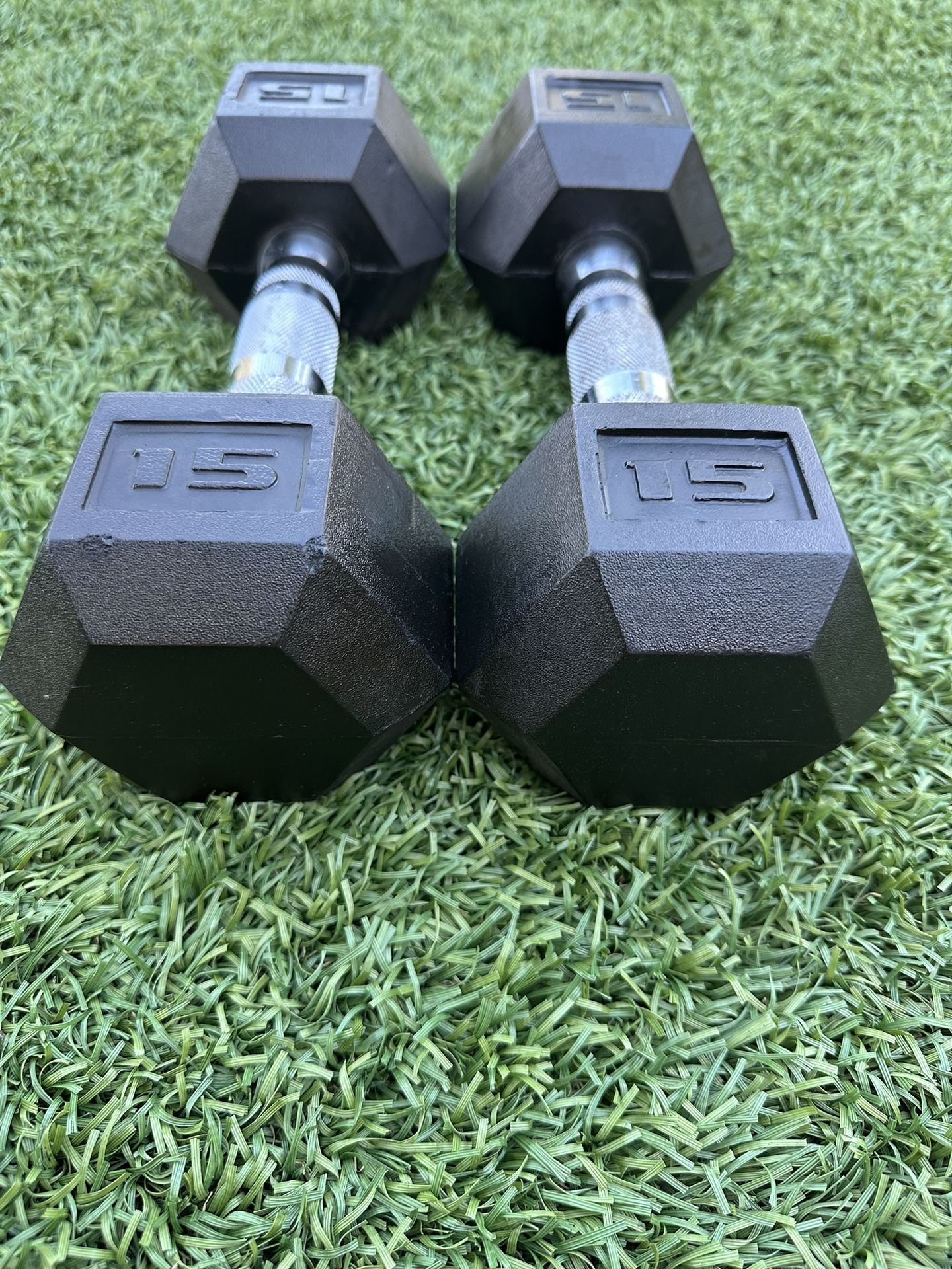 15 LB Rubber Hex Dumbbells