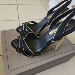BCBG SEXY HEELS 6.5 