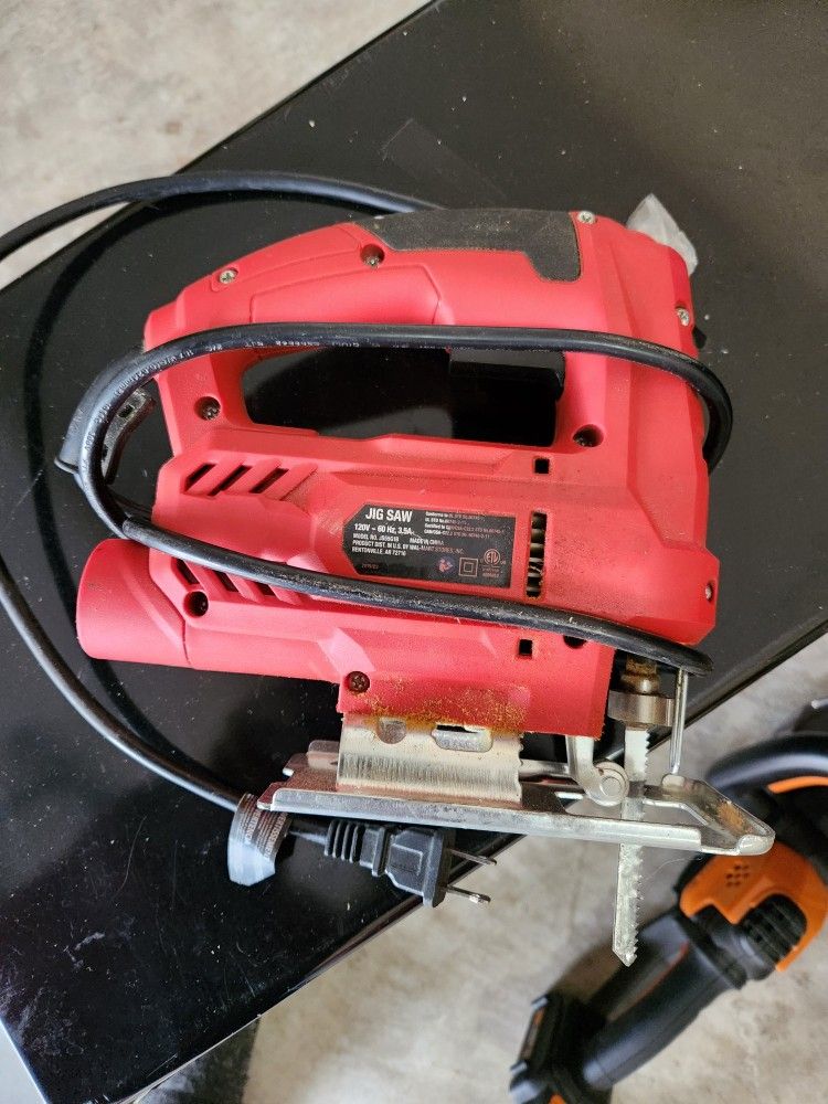 Cordless Reciprocating Saw