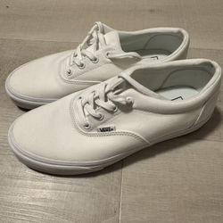 New Vans size 9.5 women’s shoes no box