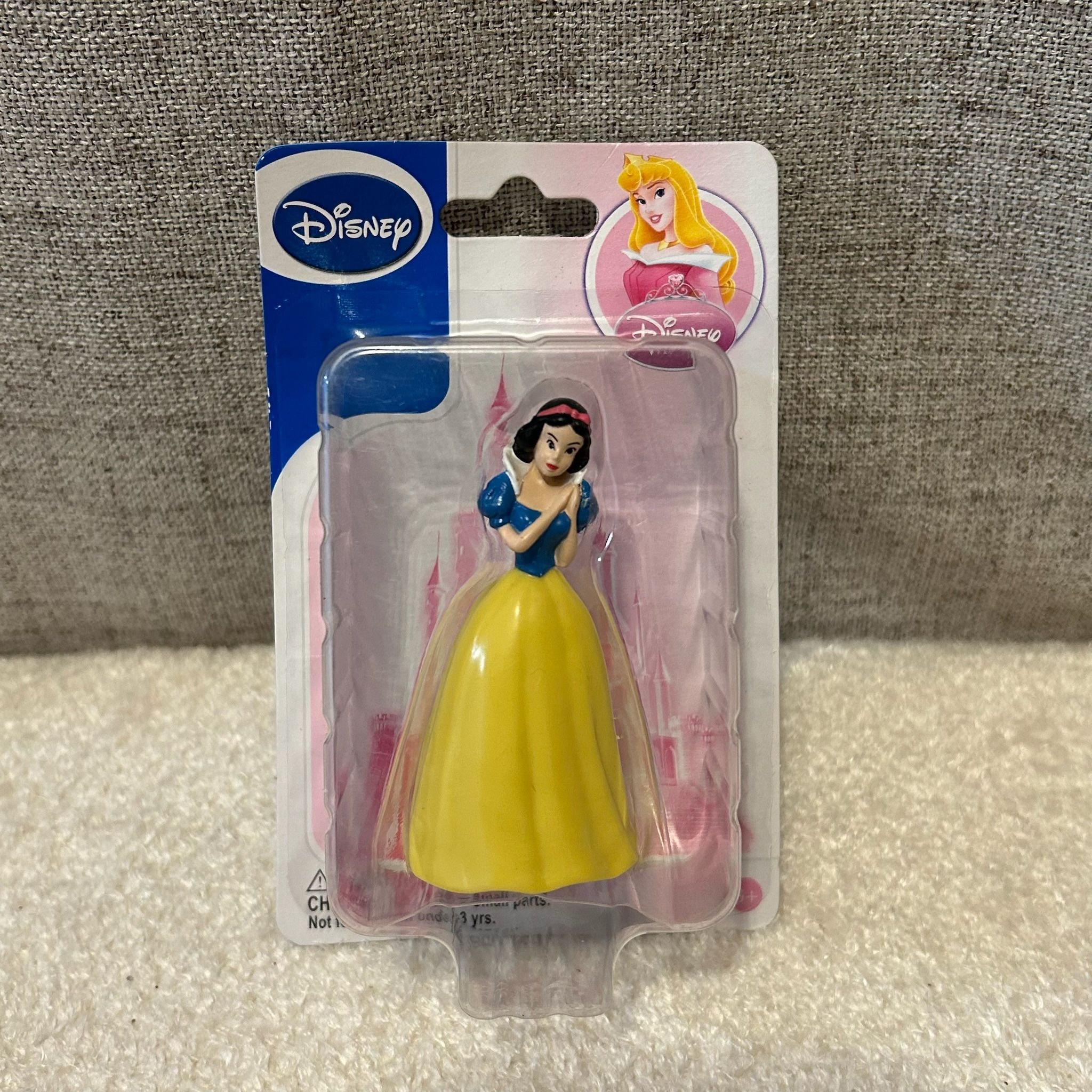DISNEY Princess Snow White Figurine