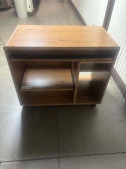 Computer desk