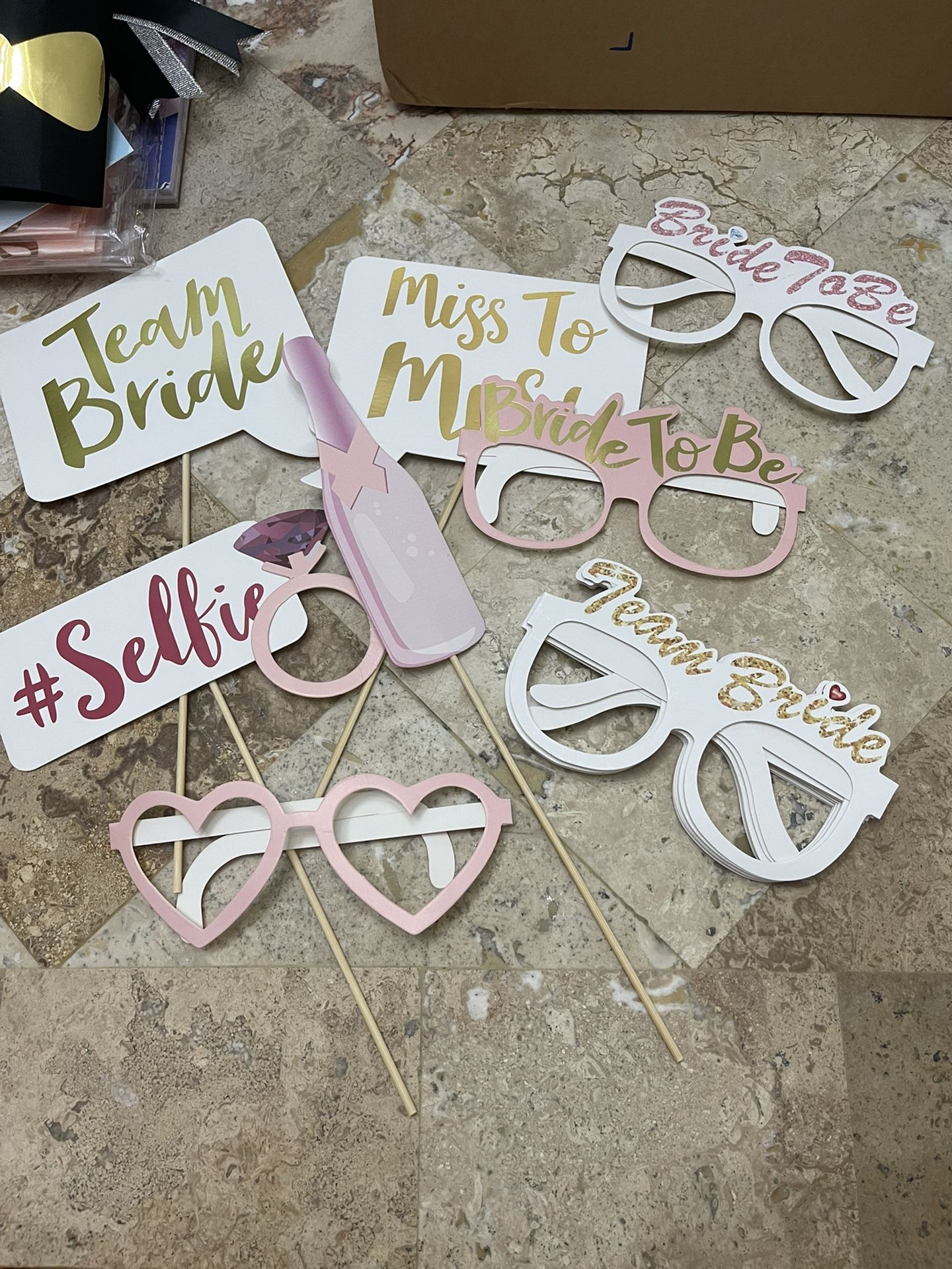 Bridal Shower Accessories 