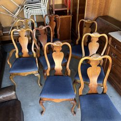 Set Of Dining room Chairs