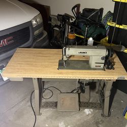 JUKI DDL 5550-6 Industrial Sewing Machine 