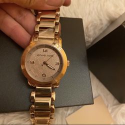 Micheal KORS Ladies Watch Rose Gold