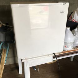 Refrigerator Pequeño Usado