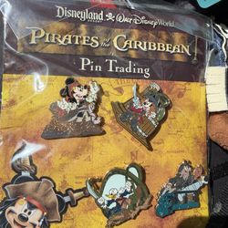 WDW DIsney World 2009 Pirates of the Caribbean Booster Set 4 PINs