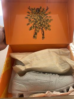 Enzo Football cleats “VVS”