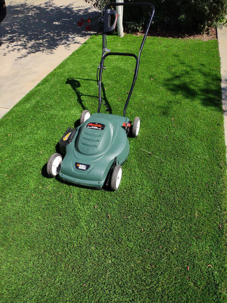 Black and Decker 19” Electric Mulching Lawn Mower for Sale in Peoria, AZ -  OfferUp