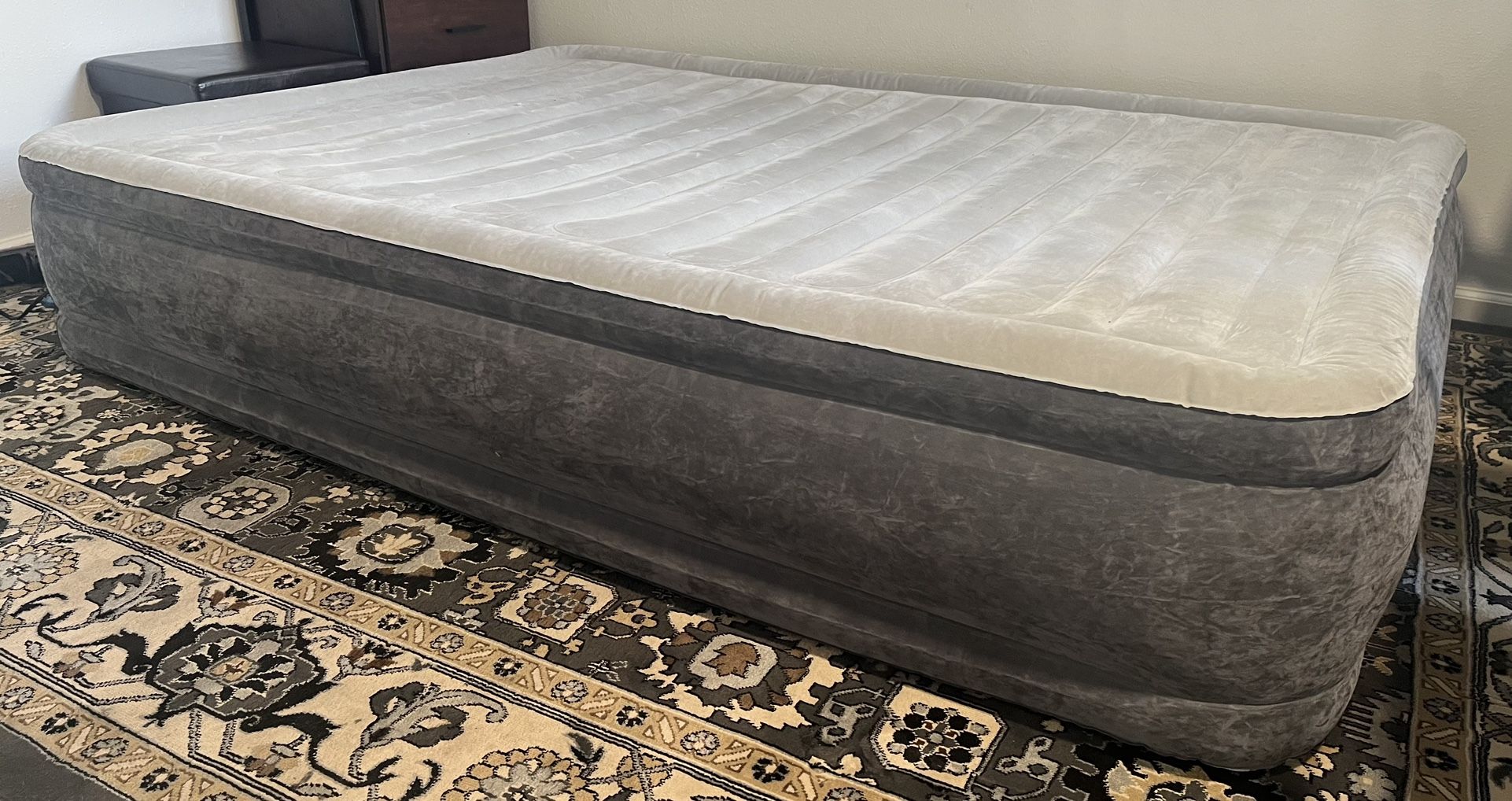 Full Air mattress