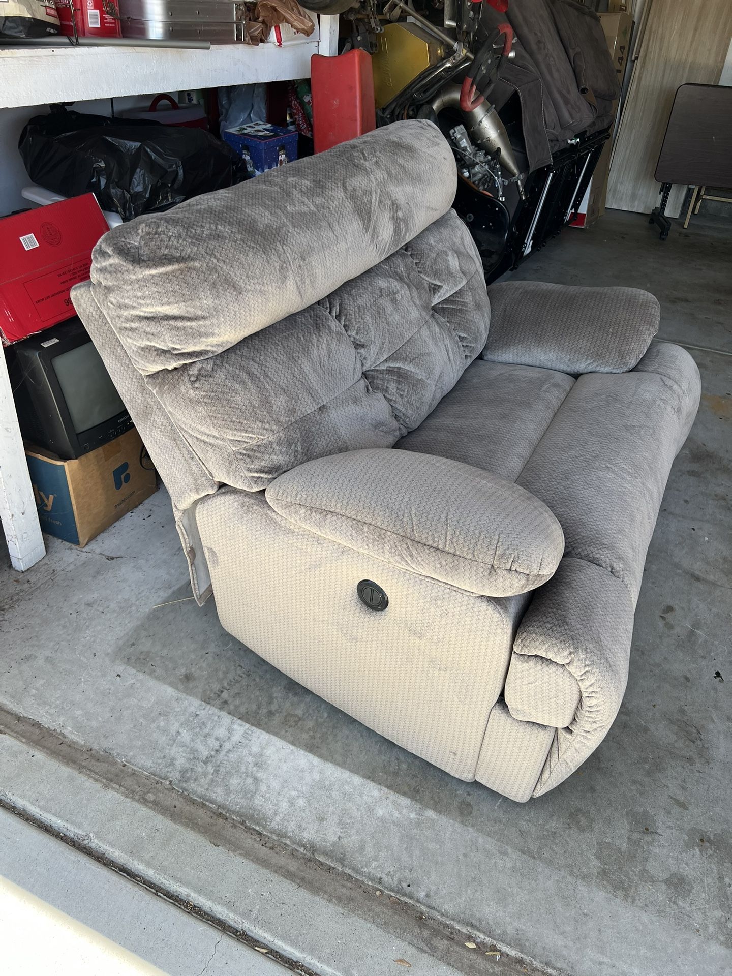 Power Reclining Loveseat – Electric, Great Condition, Needs New Home!