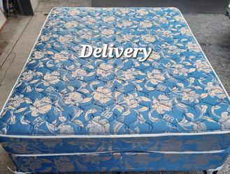Queen Mattress and box spring like new
