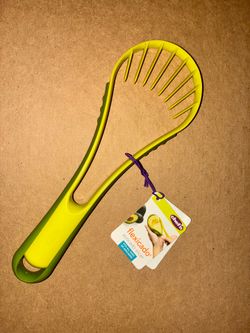 Chef'n Flexicado Avocado Slicer