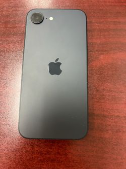 iPhone 16e