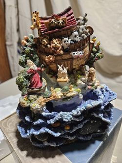 NOAH'S  ARK WATER FOUNTAIN 