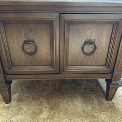 2 Vintage Side/End Tables 