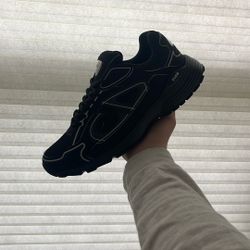 Dior b30