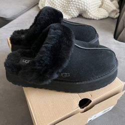 UGG Disquette Fur Platform