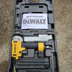 Dewalt 18 GA Finish Nailer 