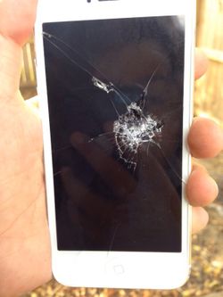 iPhone Screen Repairs