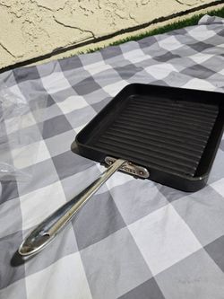 All-Clad HA1 Hard Anodized Nonstick 11-Inch Square Grill Pan