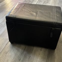 Little Storage For Bedroom And Sit down Bench