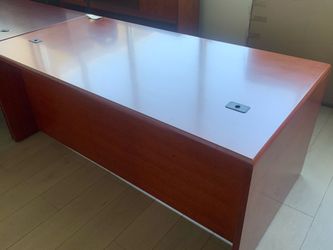 Executive desk wood cherry 36”x72”