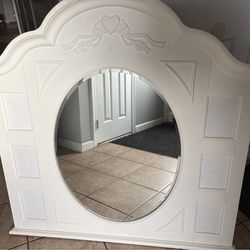 Holland house white wall/dresser girls picture frame mirror