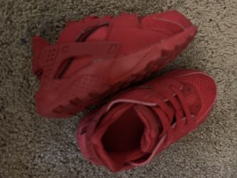 Nike Huarache Toddler size 6 with box