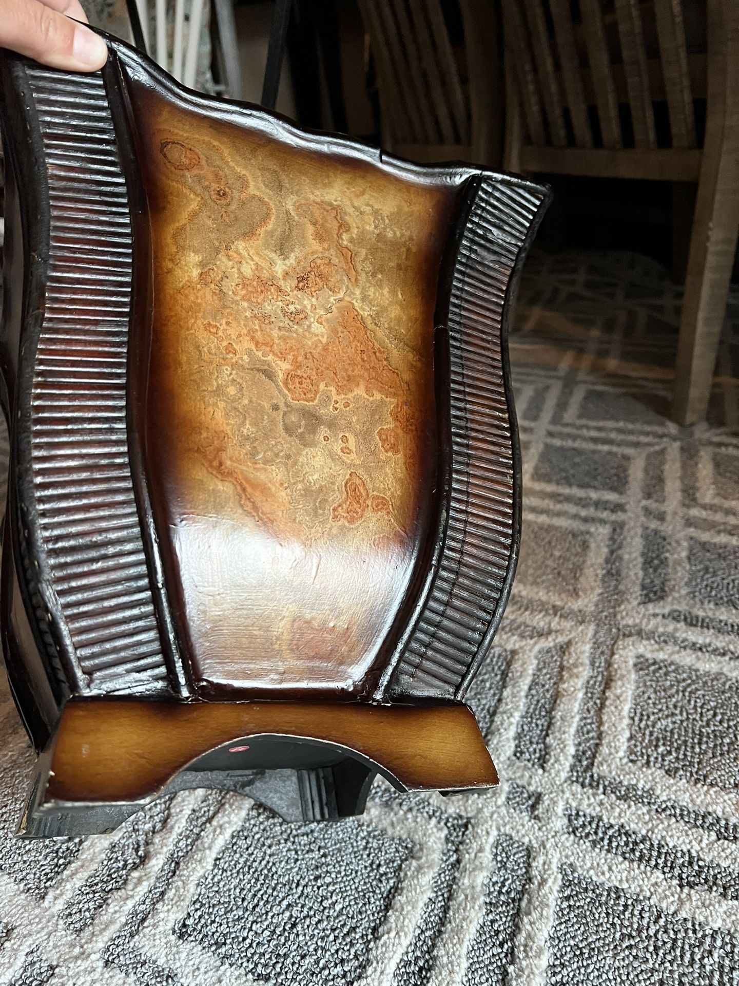 Home Decor. Wooden /Pot/planter in New Condition!