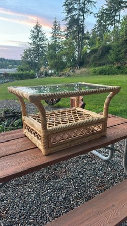 Wicker Coffee Table With Tempered Glass