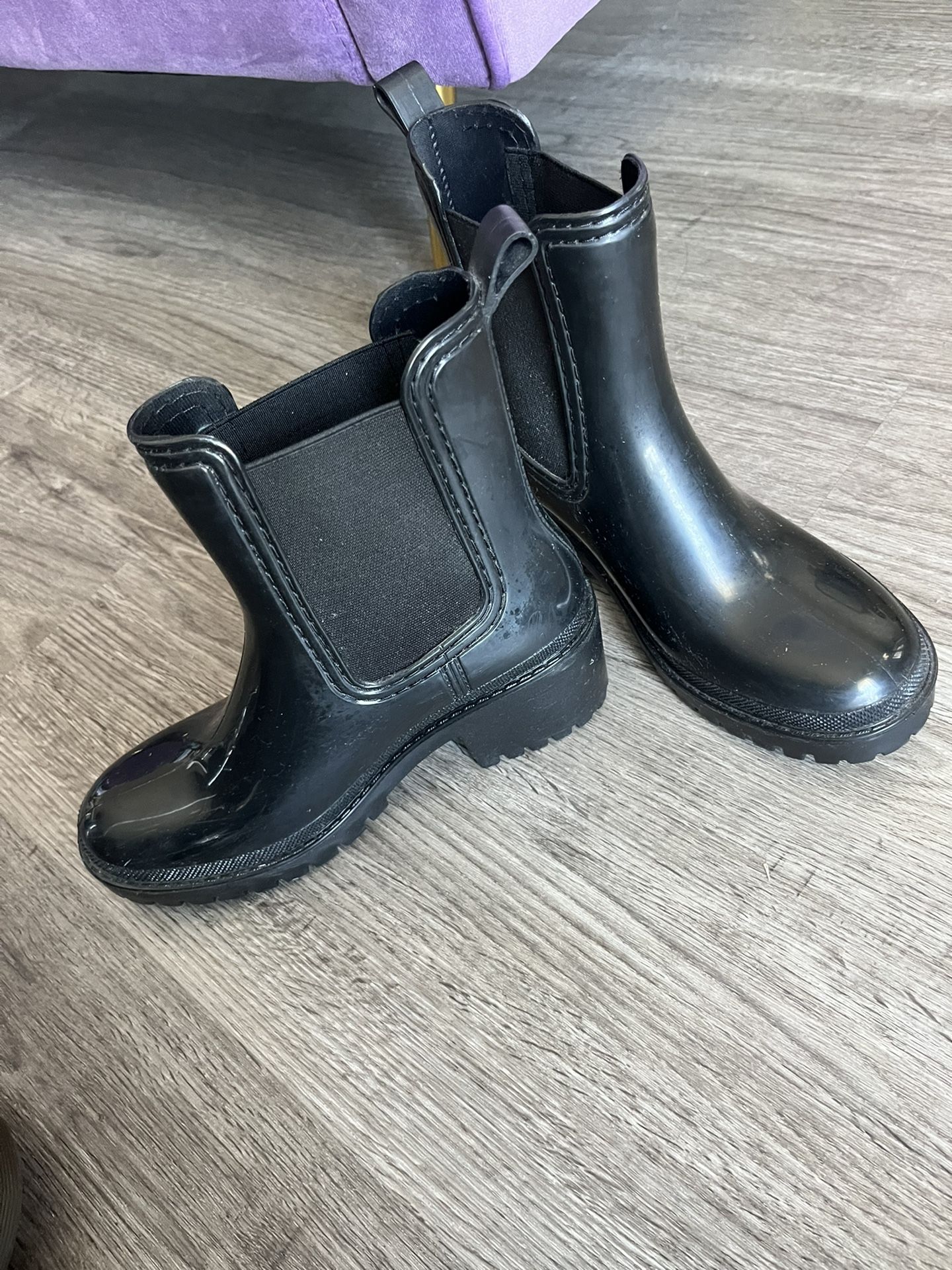 black booties (waterproof)
